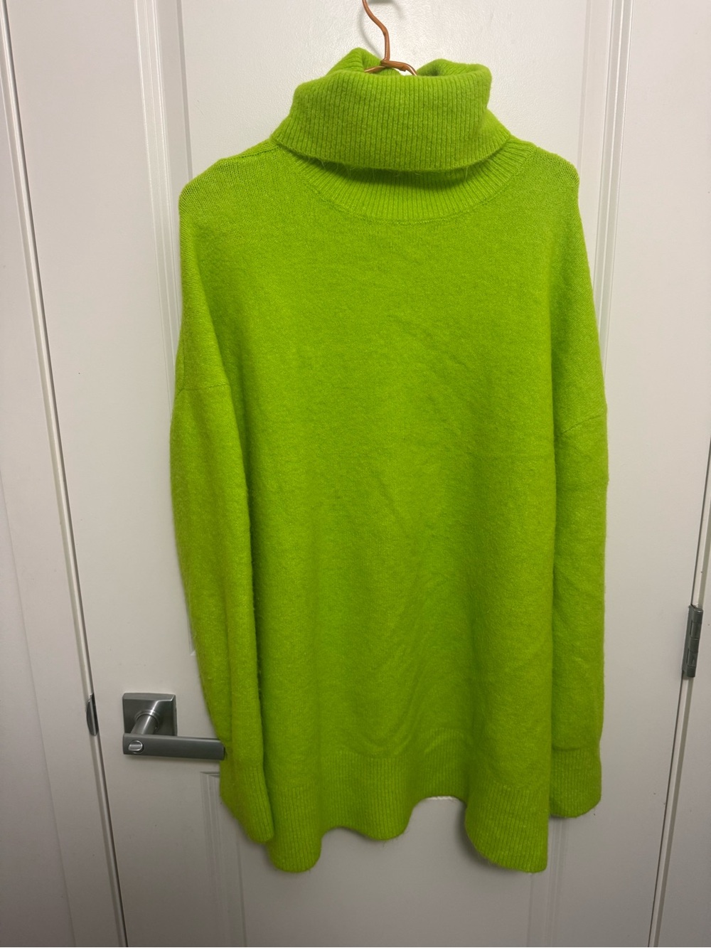 Zara Women's Lime Green Oversized Turtleneck Sweater in size L
